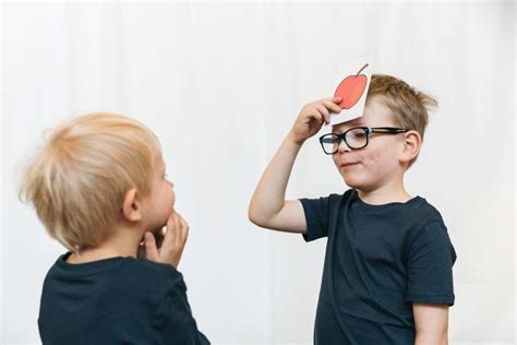  Quandary - Päästä irti loogisista pulmista hauskan tieteiskuvitelman avulla!